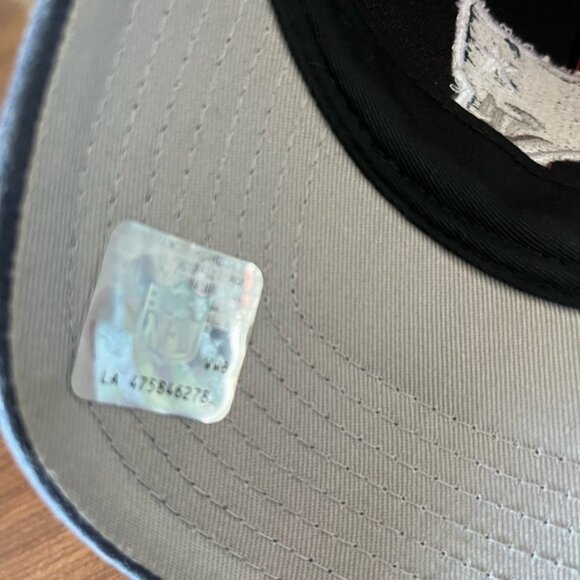 NFL New England Patriots Strap Back One Size Hat - Picture 2 of 3